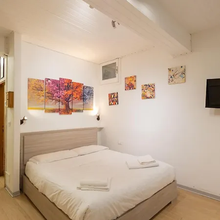 Tourist House Pratellino - Self Check-in Daire