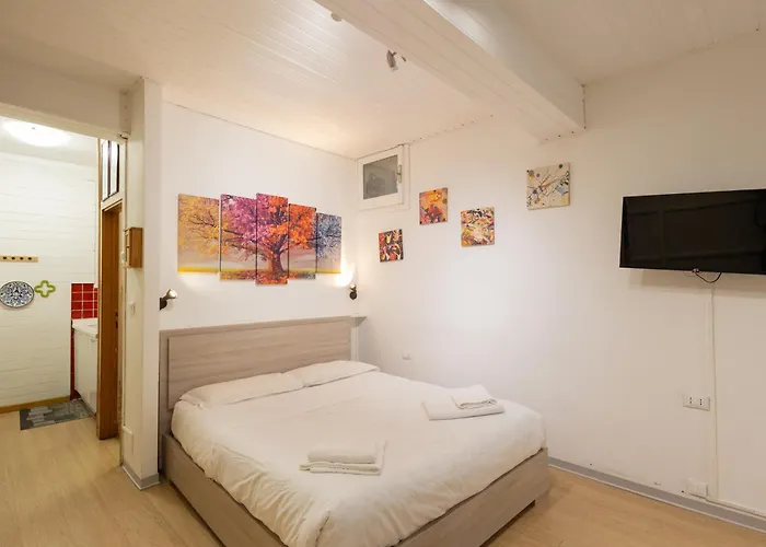 Tourist House Pratellino - Self Check-in شقة